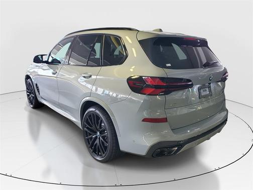 2026 BMW X5 M60i