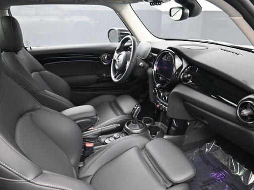 2023 MINI Hardtop Cooper
