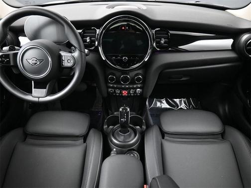 2023 MINI Hardtop Cooper