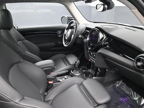 2023 MINI Hardtop Cooper