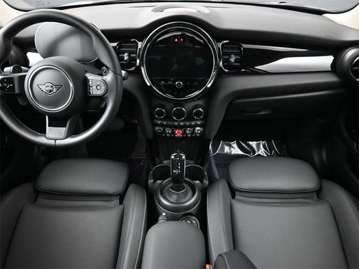 2023 MINI Hardtop Cooper