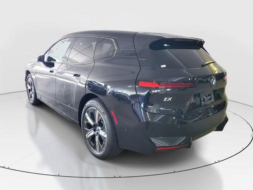 Black Sapphire Metallic 2026 BMW iX xDrive60