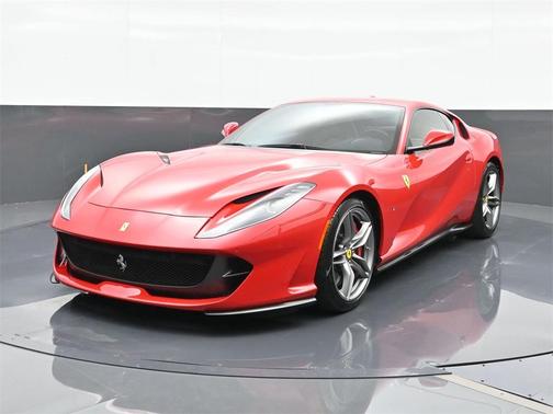 2019 Ferrari 812 Superfast Base