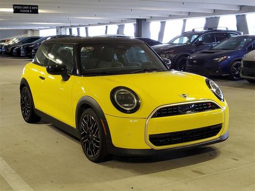 2025 MINI Hardtop SIGNATURE PLUS