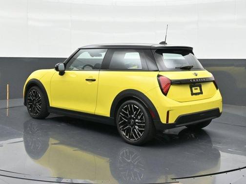 2025 MINI Hardtop SIGNATURE PLUS