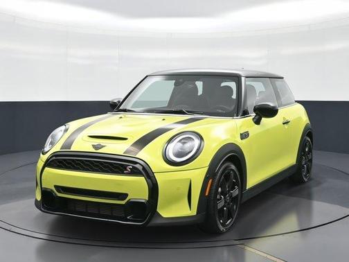 2023 MINI Hardtop Cooper