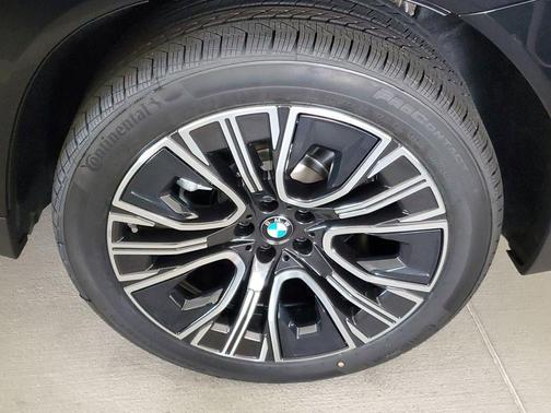 Black Sapphire Metallic 2026 BMW X3 30 xDrive