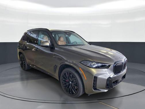 Manhattan Green Metallic 2026 BMW X5 sDrive40i