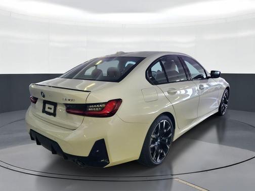 Alpine White 2026 BMW 330 I