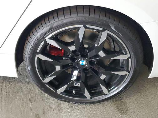 Alpine White 2026 BMW 330 I