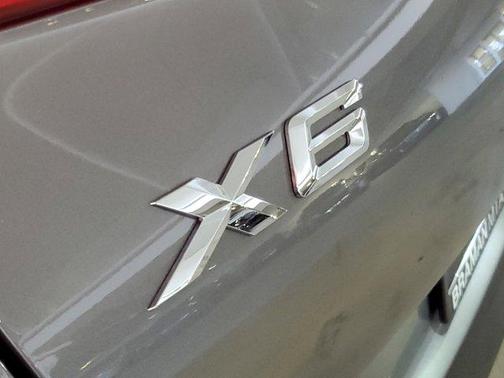 2026 BMW X6 xDrive40i