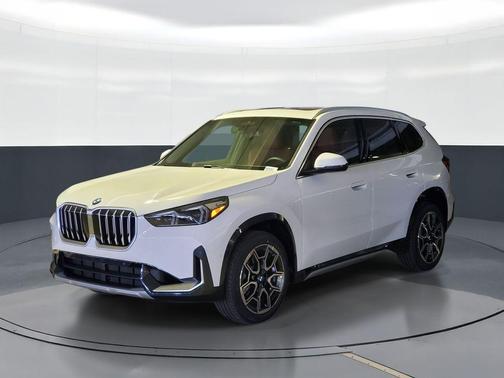 Alpine White 2026 BMW X1 xDrive28i