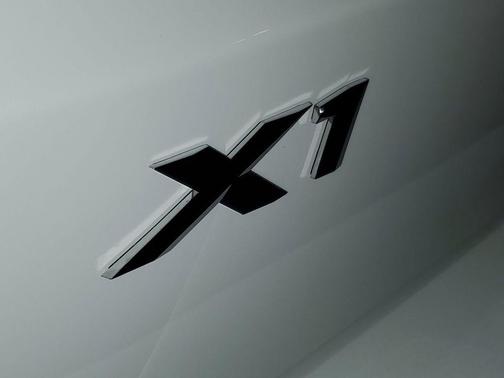 Alpine White 2026 BMW X1 xDrive28i