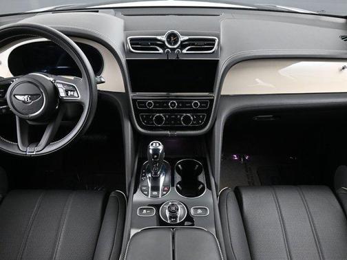 2023 Bentley Bentayga 