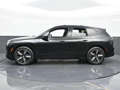 2025 BMW iX xDrive50