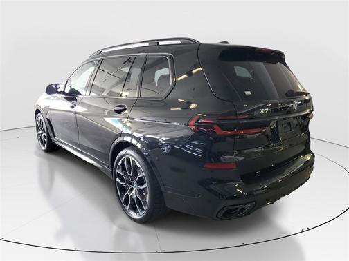 2026 BMW X7 M60i