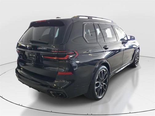 2026 BMW X7 M60i
