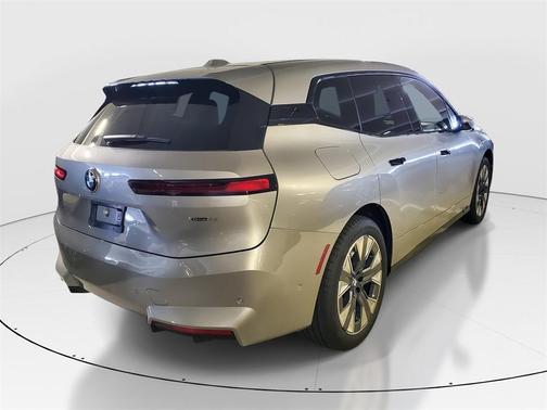 2026 BMW iX xDrive45