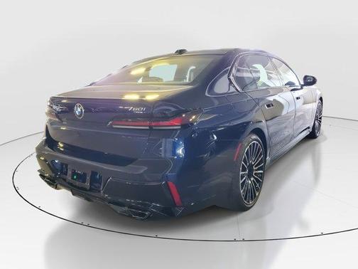 2026 BMW 760 760i xDrive