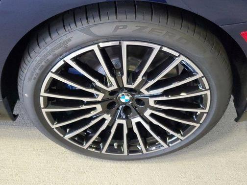 2026 BMW 760 760i xDrive