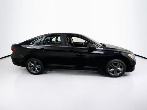 2022 Volkswagen Jetta 1.5T SE