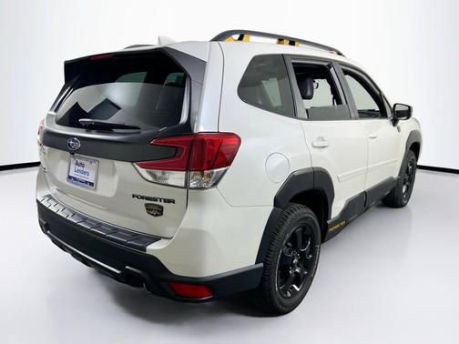 Crystal White Pearl 2023 Subaru Forester Wilderness