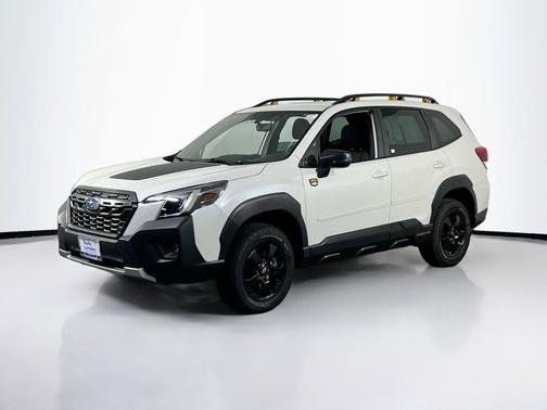 Crystal White Pearl 2023 Subaru Forester Wilderness