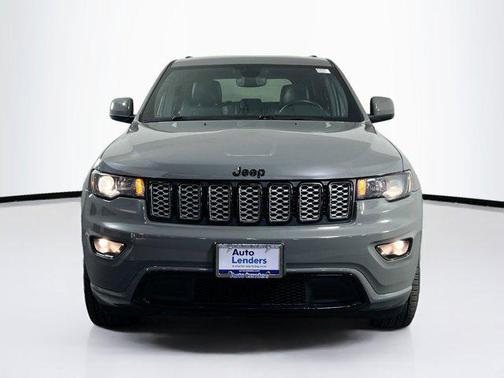 2022 Jeep Grand Cherokee Laredo