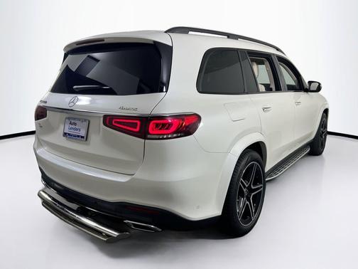 White 2022 Mercedes-Benz GLS 450 4MATIC