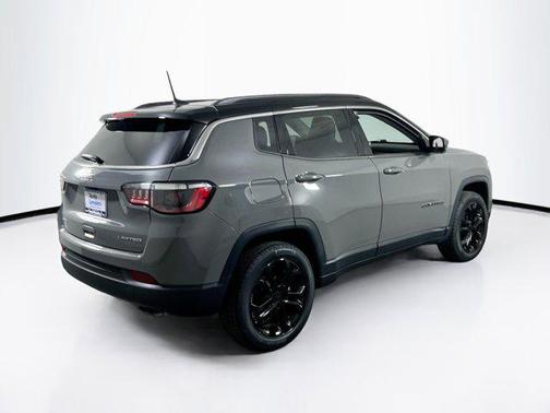 Sting-Gray Clearcoat 2022 Jeep Compass Limited