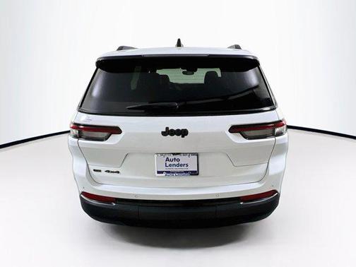 Bright White Clearcoat 2023 Jeep Grand Cherokee L Altitude