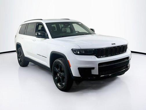 Bright White Clearcoat 2023 Jeep Grand Cherokee L Altitude
