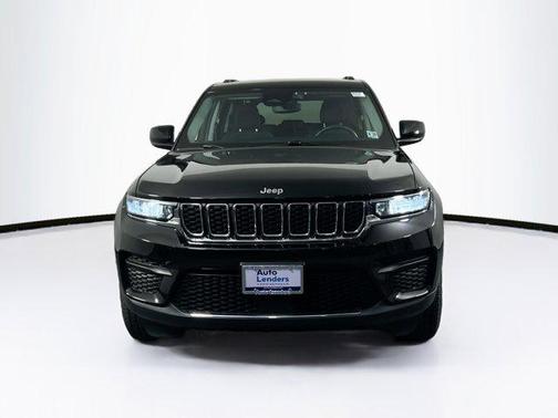 2022 Jeep Grand Cherokee Laredo