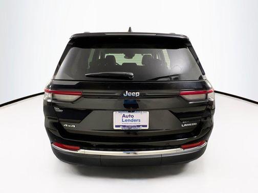 2022 Jeep Grand Cherokee Laredo