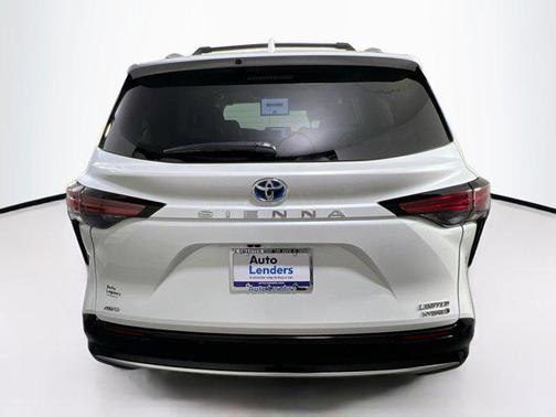 2024 Toyota Sienna Limited 7-Passenger