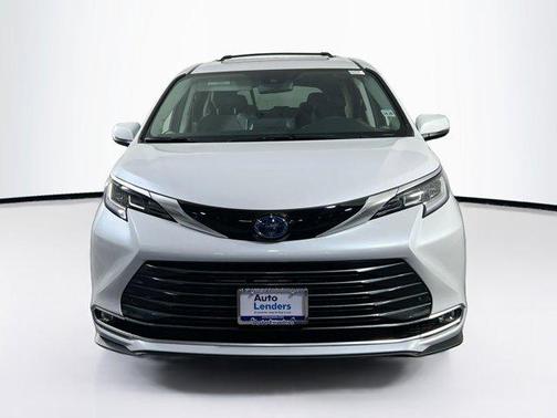 2024 Toyota Sienna Limited 7-Passenger