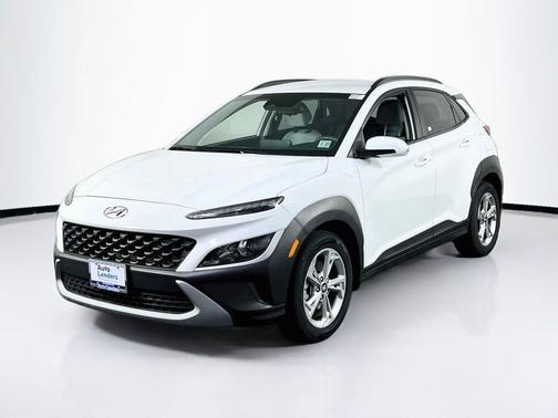 Lunar White 2022 Hyundai KONA SEL