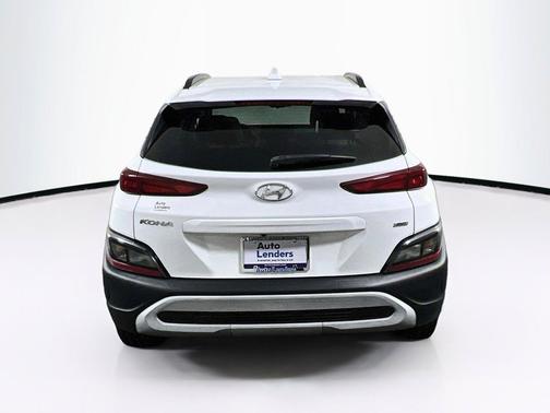 Lunar White 2022 Hyundai KONA SEL