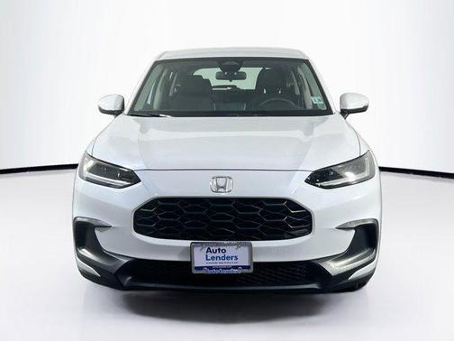 Platinum White Pearl 2023 Honda HR-V LX