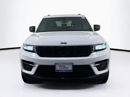 2022 Jeep Grand Cherokee Altitude