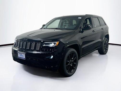 2022 Jeep Grand Cherokee Laredo