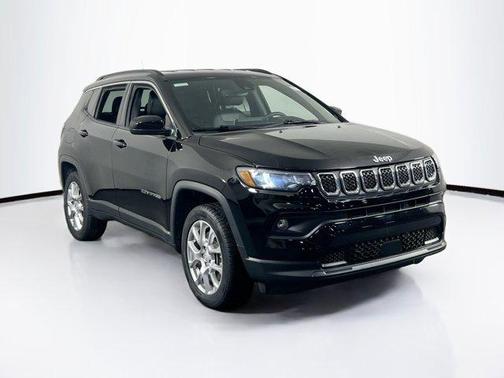 2023 Jeep Compass Latitude Lux