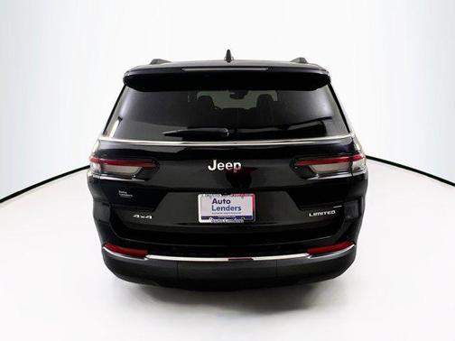 Diamond Black Crystal Pearlcoat 2023 Jeep Grand Cherokee L Limited