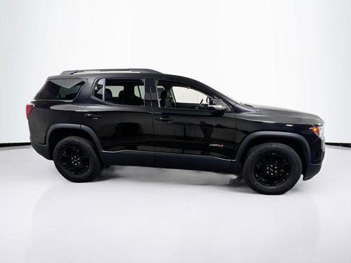 2021 GMC Acadia AWD AT4