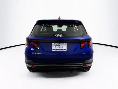 2022 Hyundai TUCSON SE