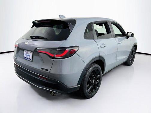 Urban Gray Pearl 2024 Honda HR-V AWD Sport