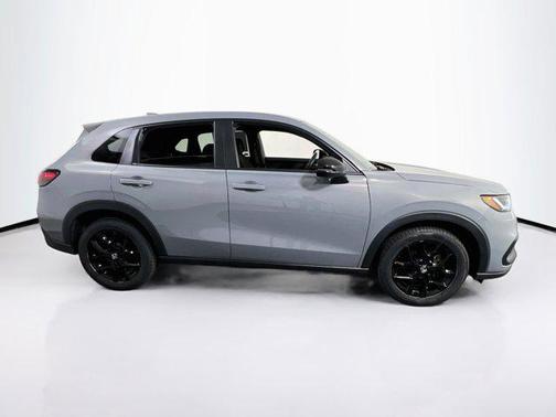 Urban Gray Pearl 2024 Honda HR-V AWD Sport