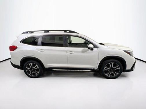 Crystal White Pearl 2023 Subaru Ascent Limited 8-Passenger