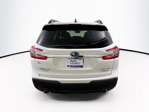 Crystal White Pearl 2023 Subaru Ascent Limited 8-Passenger