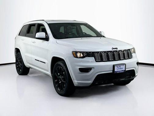 2022 Jeep Grand Cherokee Laredo
